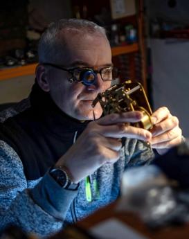 切斯特·莫里斯-南京雅典维修中心制表师