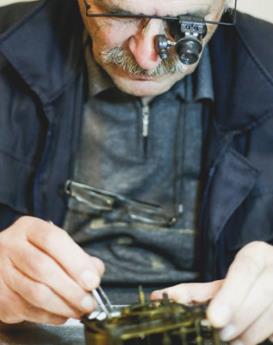 卡尔·莫尔登-深圳雅典维修中心制表师